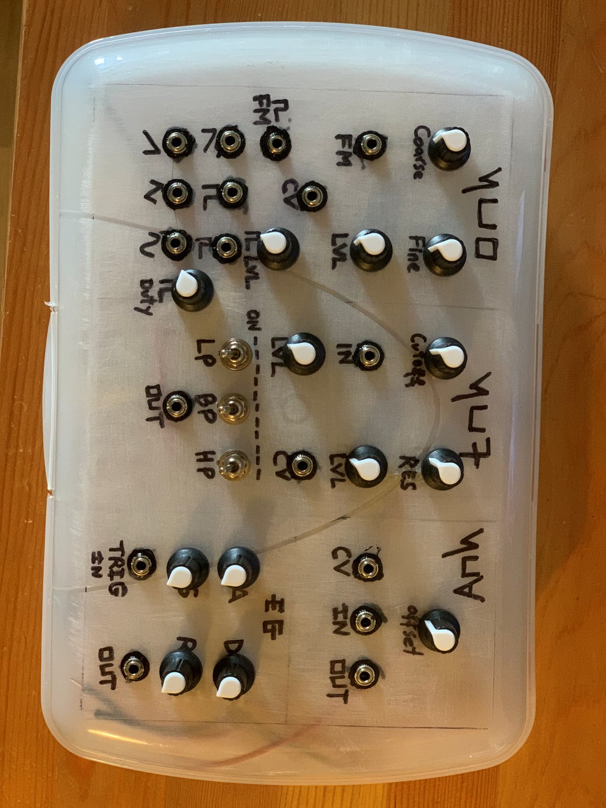 Front panel of the Cynth V.1 analog synthesizer